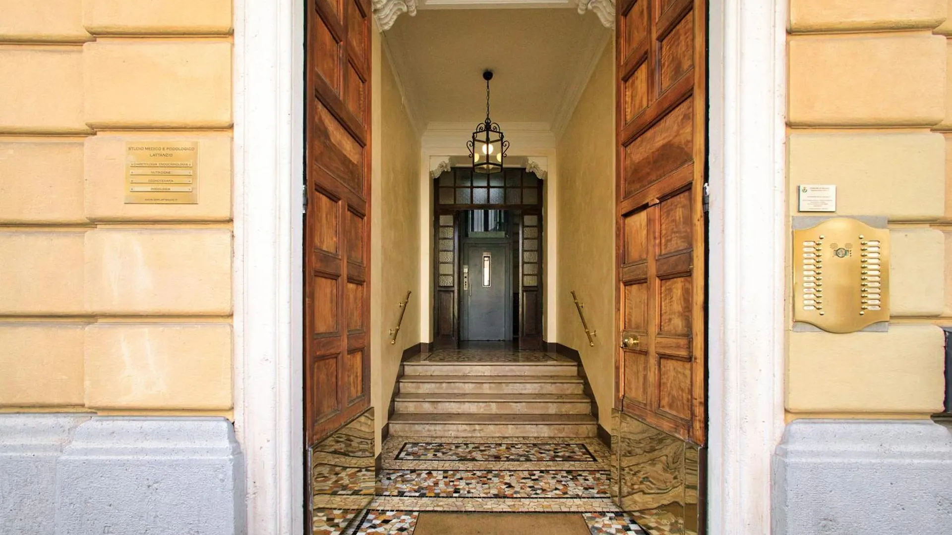 Lattanzio Charming Suite - Porta Romana Mm3 Milano 0*,